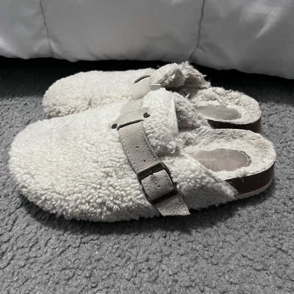 Slides - Picture 3 of 3